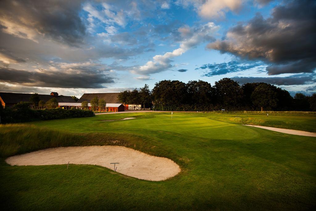 Soederasens Golf Lodge Risekatslosa Buitenkant foto